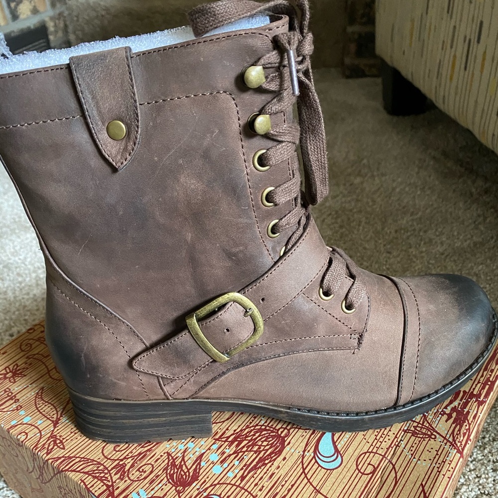 Tara M. “Teagan” boots